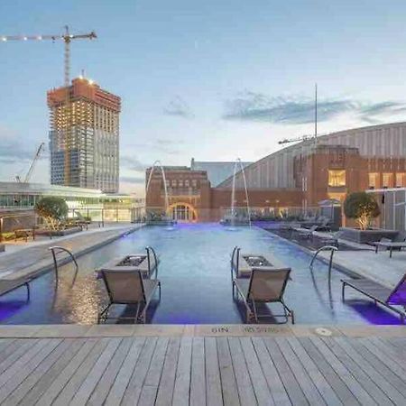 Opulence Is A Way Of Life Apartment Далас Екстериор снимка