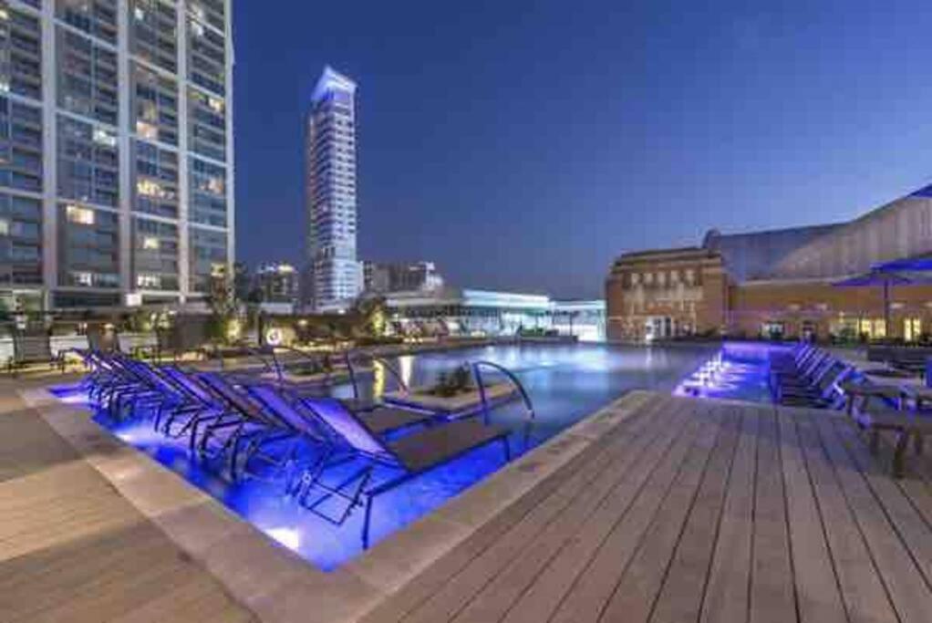 Opulence Is A Way Of Life Apartment Далас Екстериор снимка