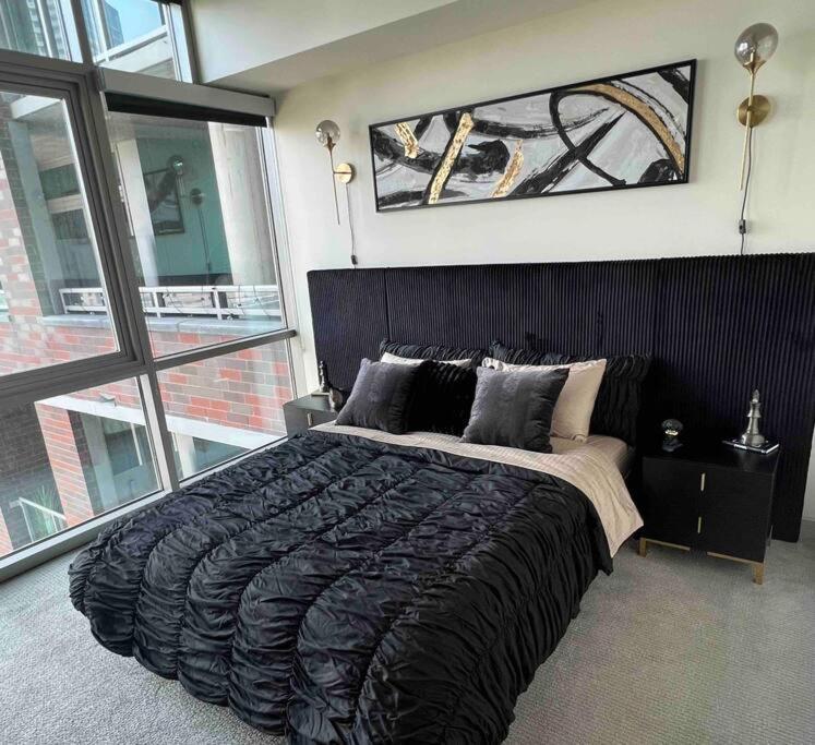 Opulence Is A Way Of Life Apartment Далас Екстериор снимка