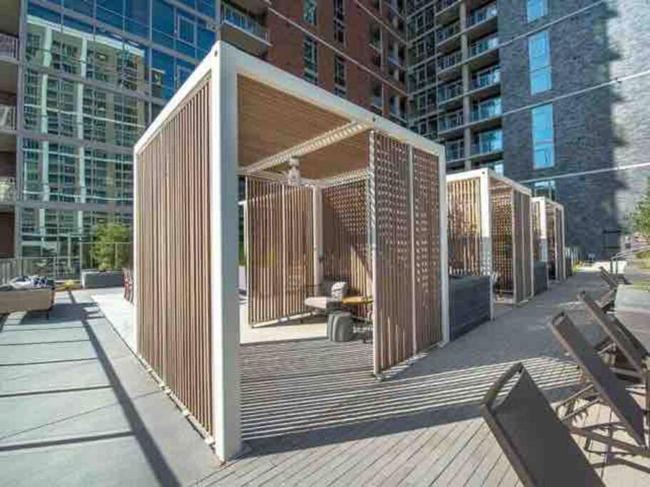 Opulence Is A Way Of Life Apartment Далас Екстериор снимка